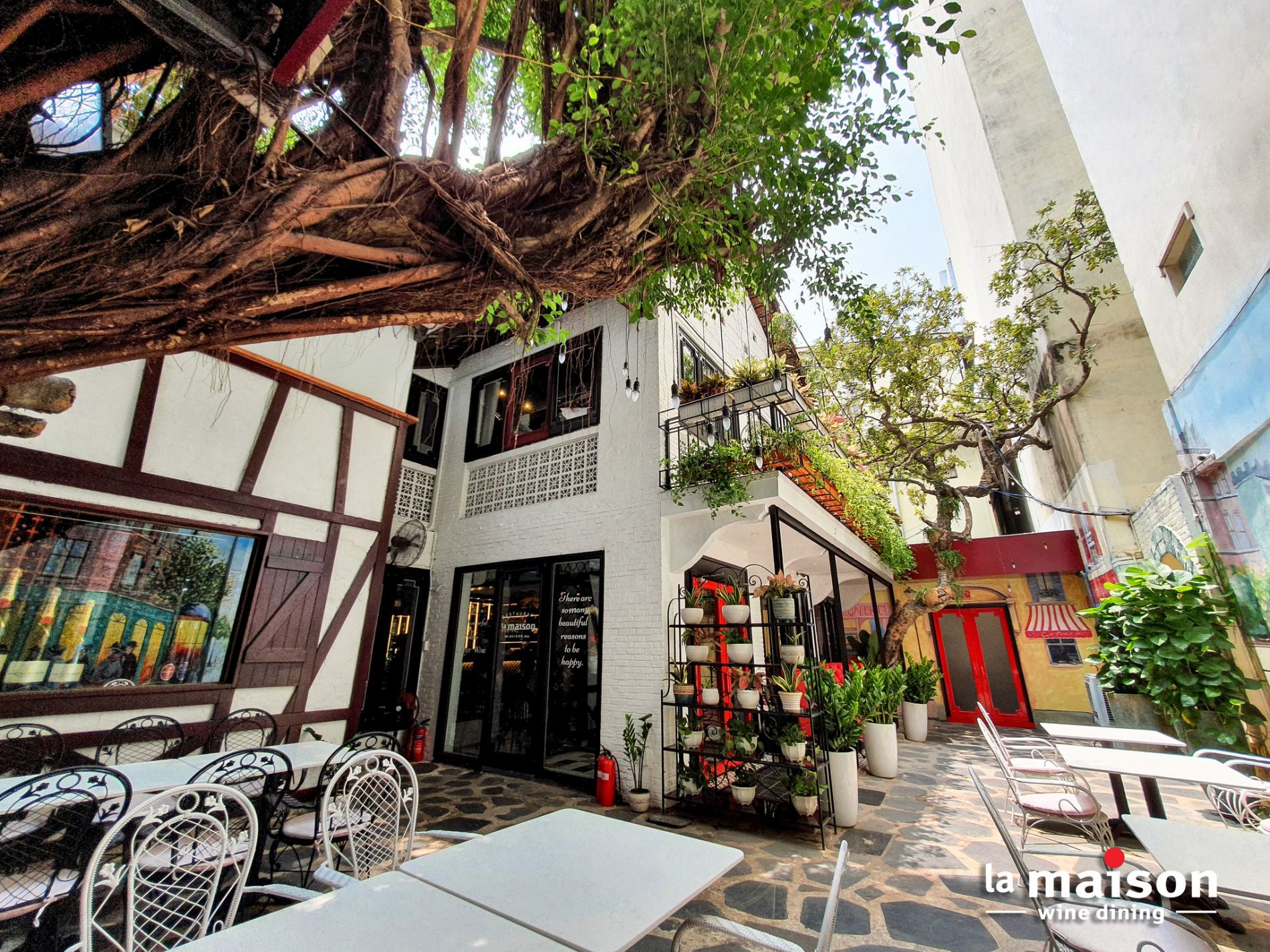 5 nhà hàng sân vườn lý tưởng cho họp mặt gia đình tại Sài Gòn